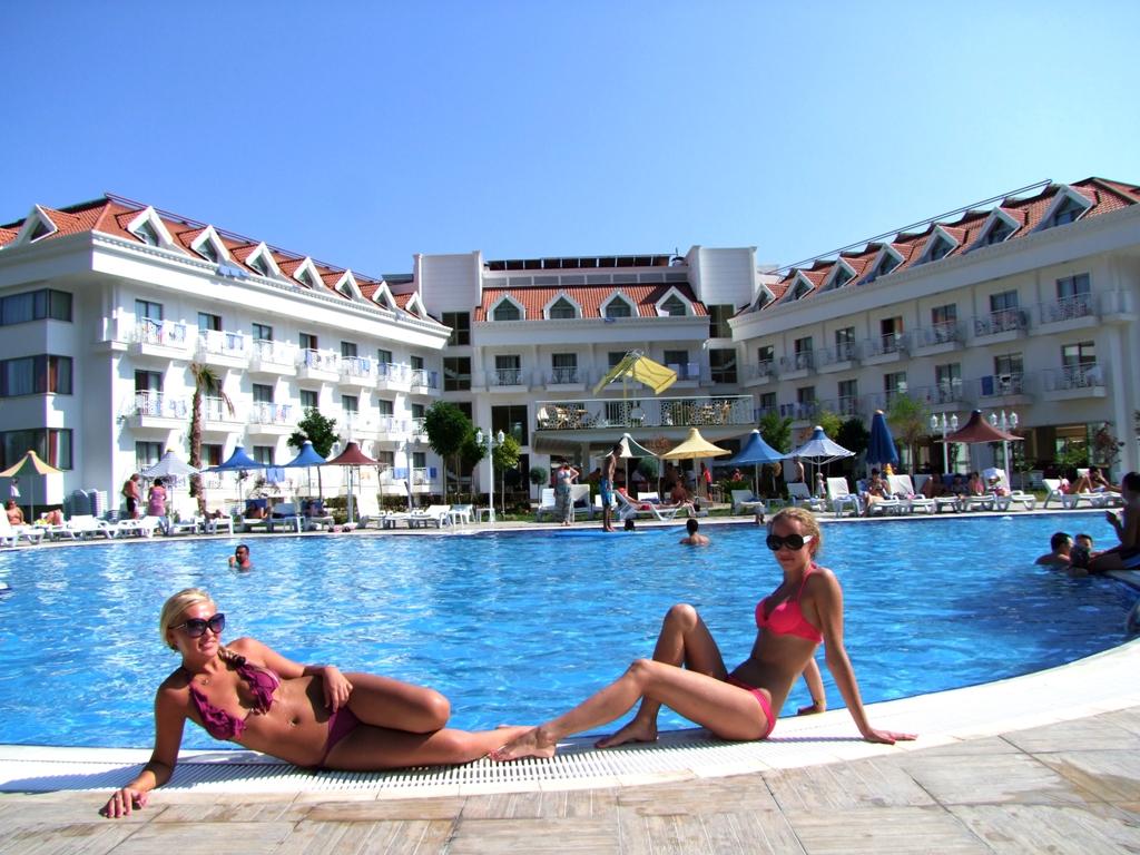 Grand Mir Amor Hotel Kiris エクステリア 写真